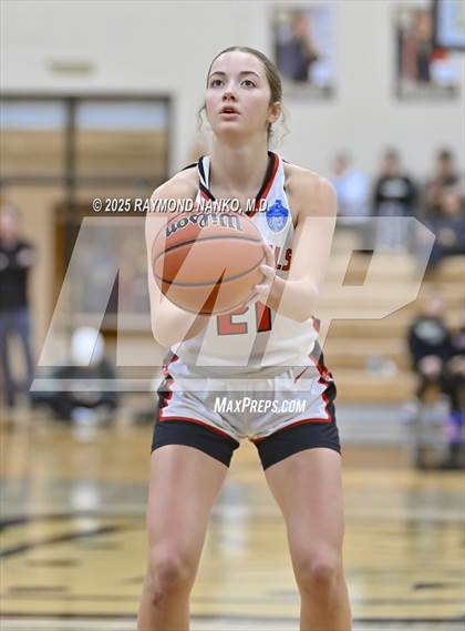 Thumbnail 1 in Mt. Vernon vs. Richmond (IHSAA 4A Section 9 Semifinal)  photogallery.