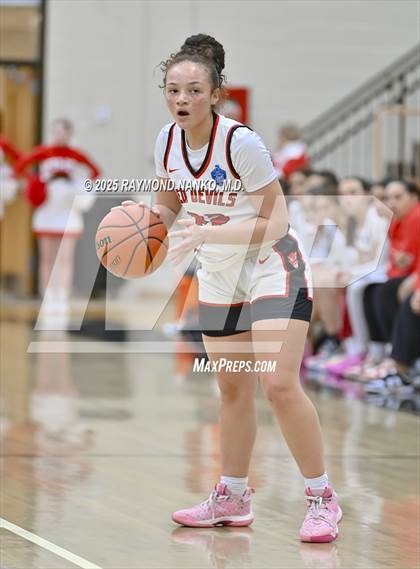 Thumbnail 1 in Mt. Vernon vs. Richmond (IHSAA 4A Section 9 Semifinal)  photogallery.