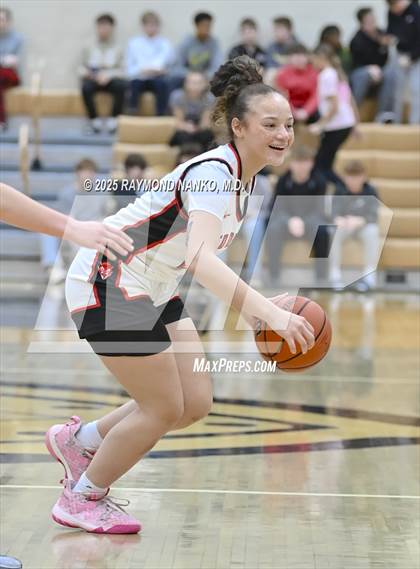 Thumbnail 3 in Mt. Vernon vs. Richmond (IHSAA 4A Section 9 Semifinal)  photogallery.