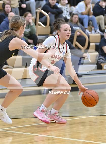 Thumbnail 2 in Mt. Vernon vs. Richmond (IHSAA 4A Section 9 Semifinal)  photogallery.