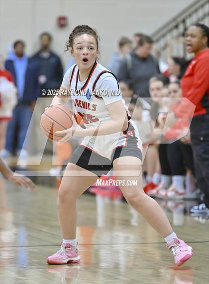 Thumbnail 3 in Mt. Vernon vs. Richmond (IHSAA 4A Section 9 Semifinal)  photogallery.