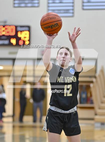 Thumbnail 1 in Mt. Vernon vs. Richmond (IHSAA 4A Section 9 Semifinal)  photogallery.
