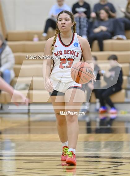 Thumbnail 2 in Mt. Vernon vs. Richmond (IHSAA 4A Section 9 Semifinal)  photogallery.