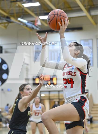 Thumbnail 2 in Mt. Vernon vs. Richmond (IHSAA 4A Section 9 Semifinal)  photogallery.