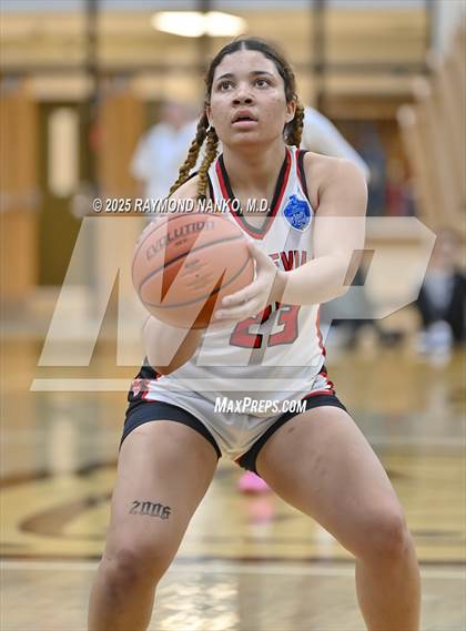 Thumbnail 1 in Mt. Vernon vs. Richmond (IHSAA 4A Section 9 Semifinal)  photogallery.