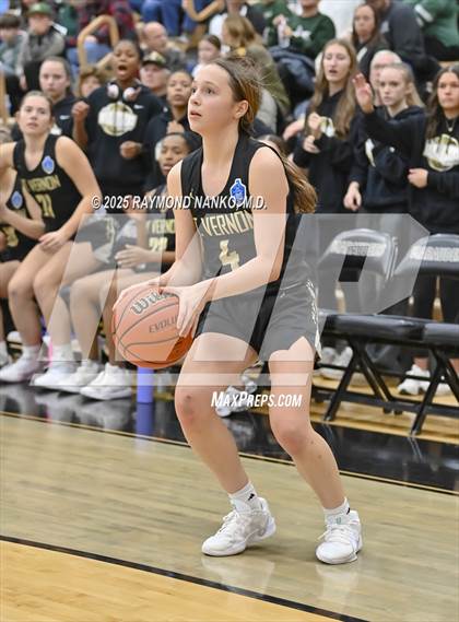 Thumbnail 3 in Mt. Vernon vs. Richmond (IHSAA 4A Section 9 Semifinal)  photogallery.