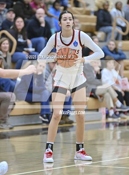 Thumbnail 3 in Mt. Vernon vs. Richmond (IHSAA 4A Section 9 Semifinal)  photogallery.