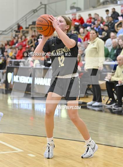 Thumbnail 2 in Mt. Vernon vs. Richmond (IHSAA 4A Section 9 Semifinal)  photogallery.
