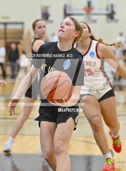 Thumbnail 1 in Mt. Vernon vs. Richmond (IHSAA 4A Section 9 Semifinal)  photogallery.