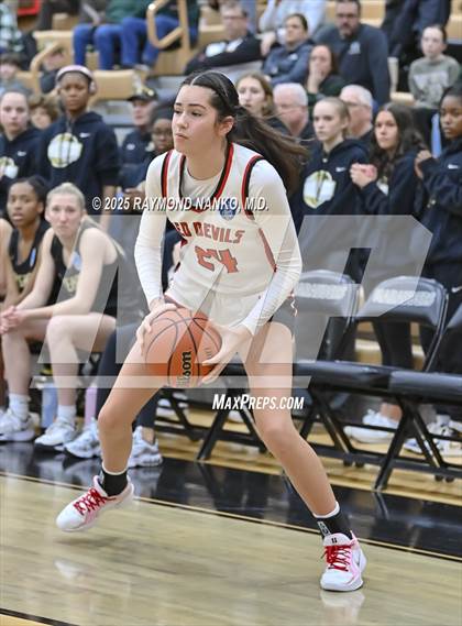 Thumbnail 3 in Mt. Vernon vs. Richmond (IHSAA 4A Section 9 Semifinal)  photogallery.