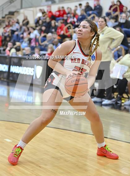 Thumbnail 2 in Mt. Vernon vs. Richmond (IHSAA 4A Section 9 Semifinal)  photogallery.
