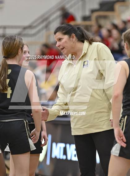Thumbnail 1 in Mt. Vernon vs. Richmond (IHSAA 4A Section 9 Semifinal)  photogallery.