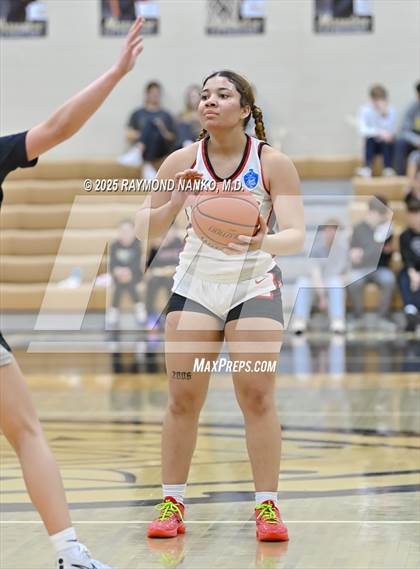Thumbnail 2 in Mt. Vernon vs. Richmond (IHSAA 4A Section 9 Semifinal)  photogallery.