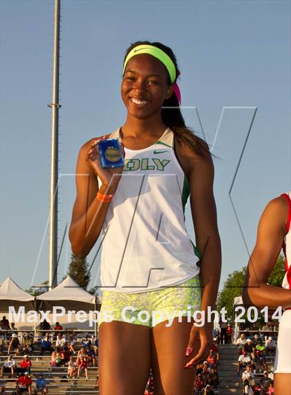 Thumbnail 1 in CIF State Track and Field (Girls Podium Awards) photogallery.