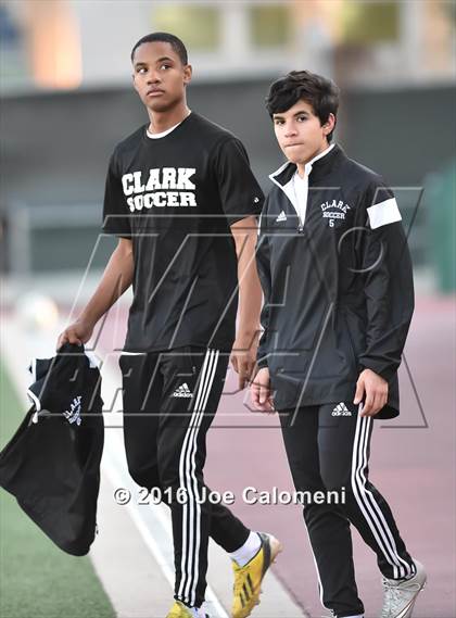 Thumbnail 3 in Reagan [Ronald] vs Clark (Farris Stadium) photogallery.