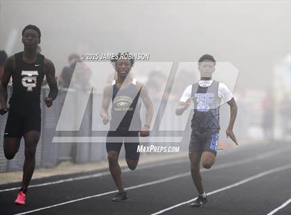 Thumbnail 2 in Mandarin Preseason Classic (Sprints) photogallery.