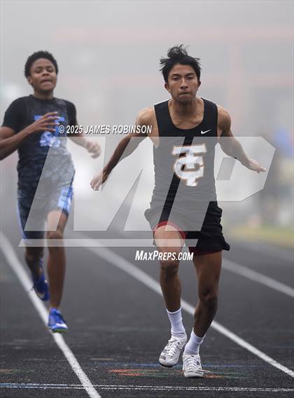 Thumbnail 1 in Mandarin Preseason Classic (Sprints) photogallery.