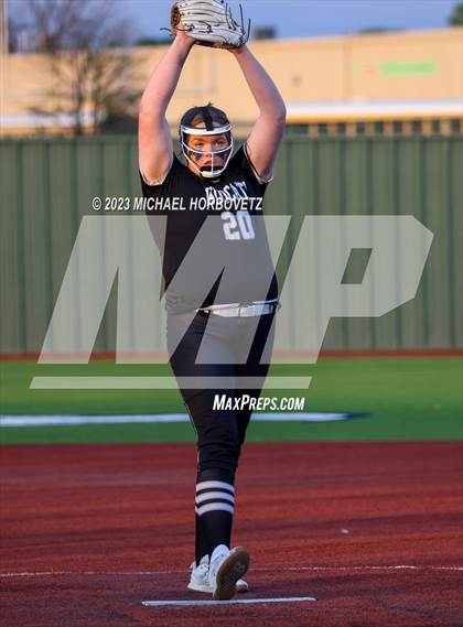 Thumbnail 1 in Guyer @ Allen photogallery.