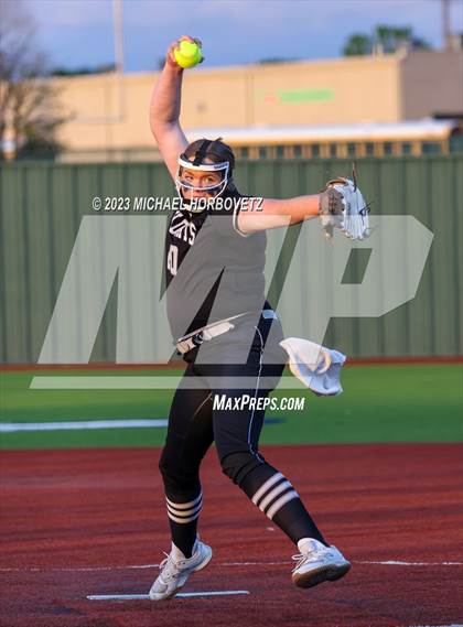 Thumbnail 1 in Guyer @ Allen photogallery.