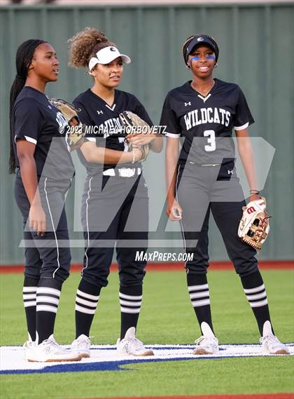 Thumbnail 3 in Guyer @ Allen photogallery.