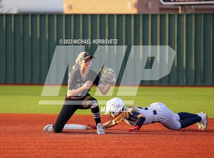 Thumbnail 1 in Guyer @ Allen photogallery.