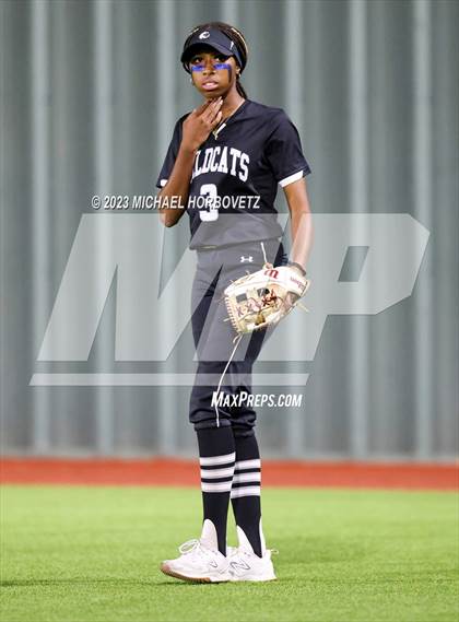 Thumbnail 2 in Guyer @ Allen photogallery.