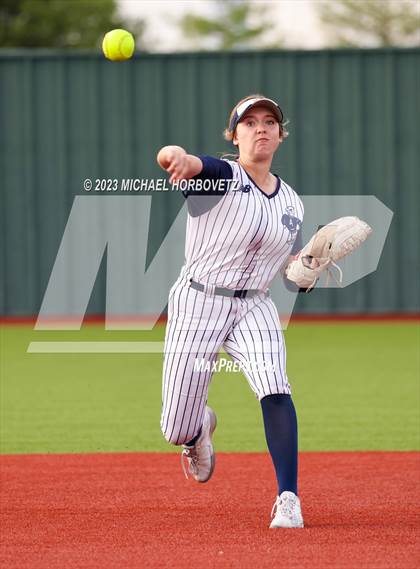 Thumbnail 2 in Guyer @ Allen photogallery.