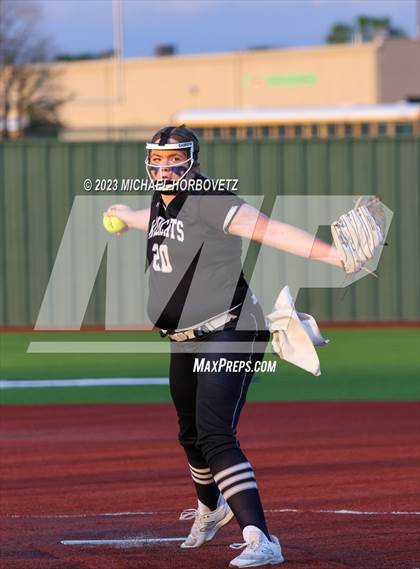 Thumbnail 2 in Guyer @ Allen photogallery.