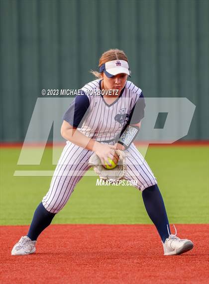 Thumbnail 2 in Guyer @ Allen photogallery.