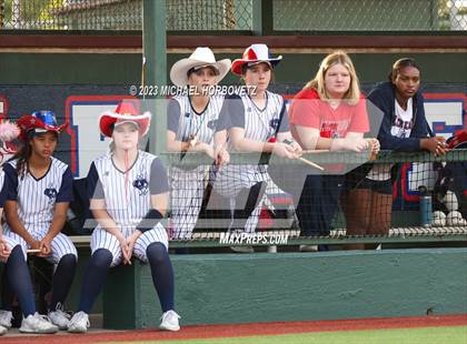 Thumbnail 2 in Guyer @ Allen photogallery.