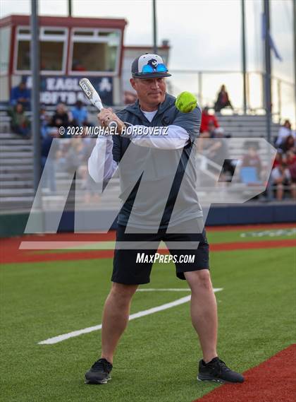 Thumbnail 1 in Guyer @ Allen photogallery.