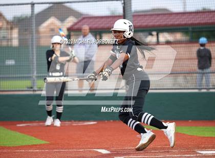 Thumbnail 2 in Guyer @ Allen photogallery.