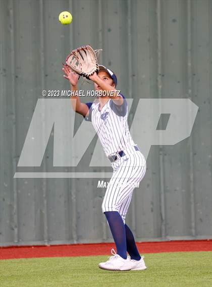 Thumbnail 2 in Guyer @ Allen photogallery.
