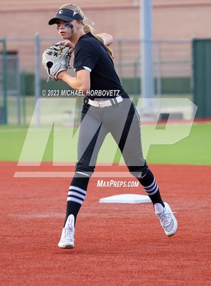 Thumbnail 1 in Guyer @ Allen photogallery.