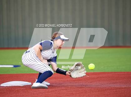 Thumbnail 3 in Guyer @ Allen photogallery.