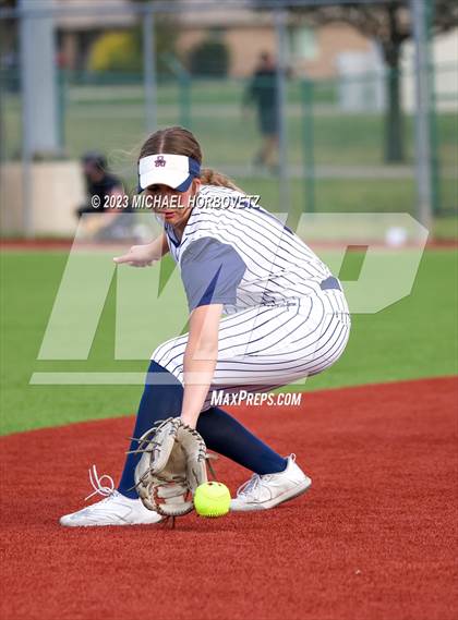Thumbnail 1 in Guyer @ Allen photogallery.