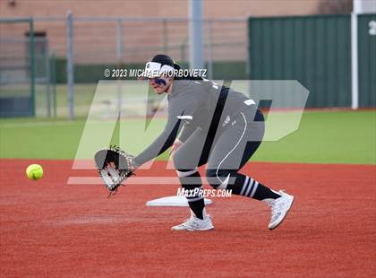 Thumbnail 1 in Guyer @ Allen photogallery.