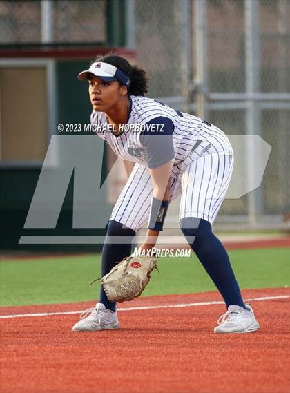 Thumbnail 2 in Guyer @ Allen photogallery.