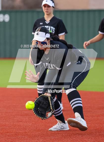 Thumbnail 2 in Guyer @ Allen photogallery.