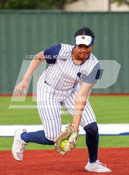 Thumbnail 1 in Guyer @ Allen photogallery.
