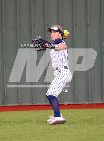 Thumbnail 2 in Guyer @ Allen photogallery.