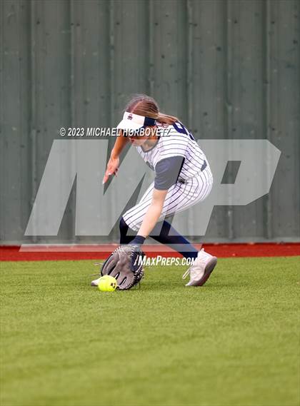 Thumbnail 1 in Guyer @ Allen photogallery.