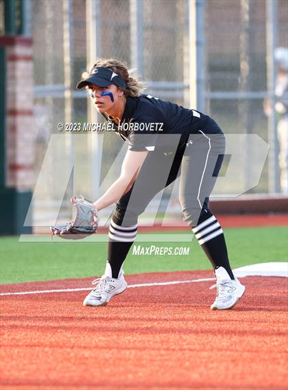 Thumbnail 1 in Guyer @ Allen photogallery.