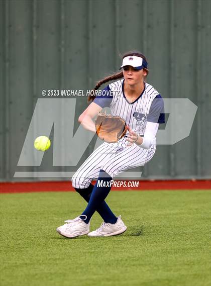 Thumbnail 1 in Guyer @ Allen photogallery.