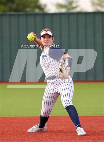 Thumbnail 1 in Guyer @ Allen photogallery.
