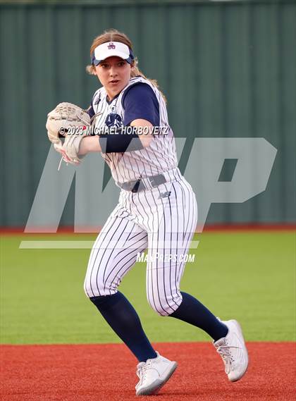 Thumbnail 3 in Guyer @ Allen photogallery.