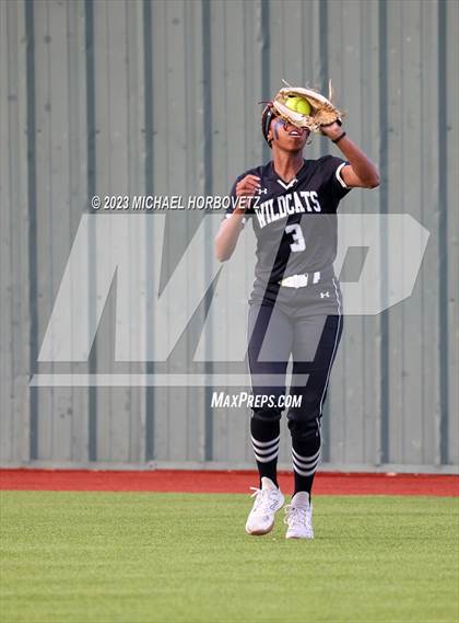 Thumbnail 1 in Guyer @ Allen photogallery.