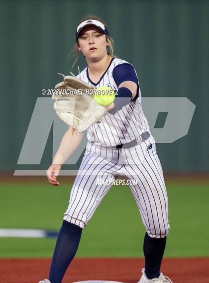 Thumbnail 2 in Guyer @ Allen photogallery.
