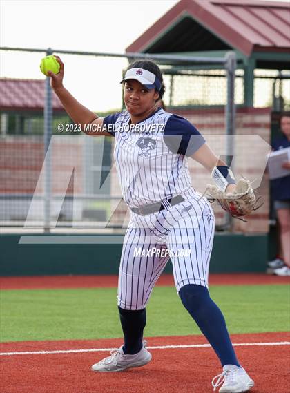 Thumbnail 2 in Guyer @ Allen photogallery.