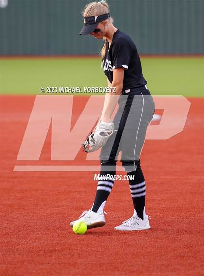 Thumbnail 1 in Guyer @ Allen photogallery.